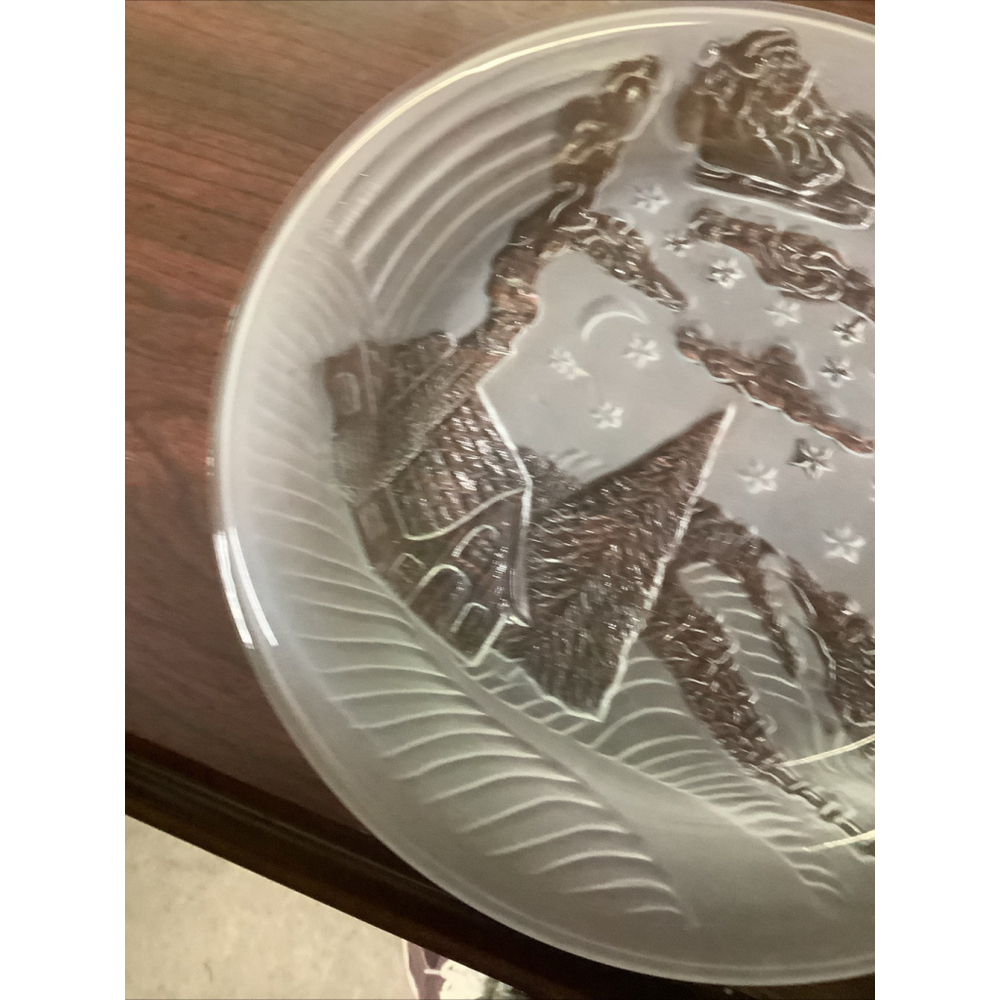Vintage The Night Before Christmas Celebrations Crystal Clear 7” Frosted Plate - Picture 4 of 5